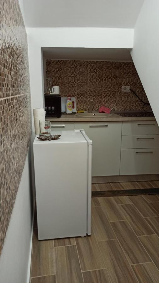 براشوف Robert'S Apartment المظهر الخارجي الصورة