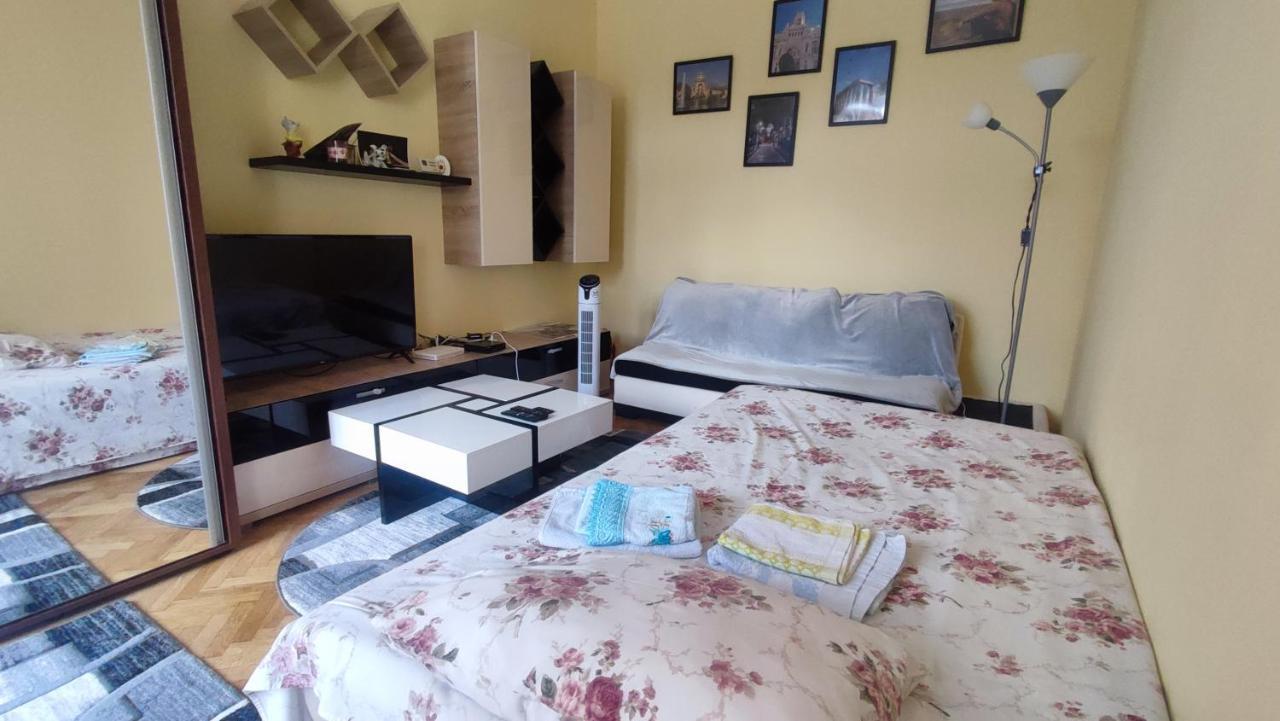 براشوف Robert'S Apartment المظهر الخارجي الصورة